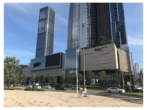 深圳万象天地：定格都市美学的梦幻画卷