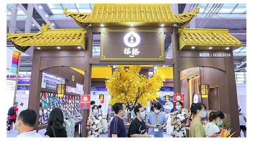 探寻深圳市婚纱摄影前十名：定格幸福瞬间，镌刻永恒记忆